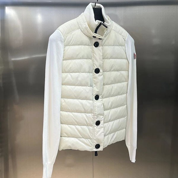 すぐ届 モンクレール CARDIGAN ダウンジャケット スーパーコピー mom22028